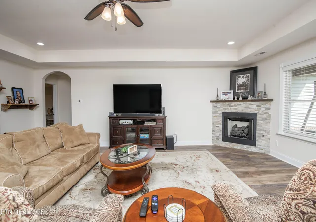 4th image of 1125 Walker Rd, Maryville, TN 37801 | MLS# 1352578