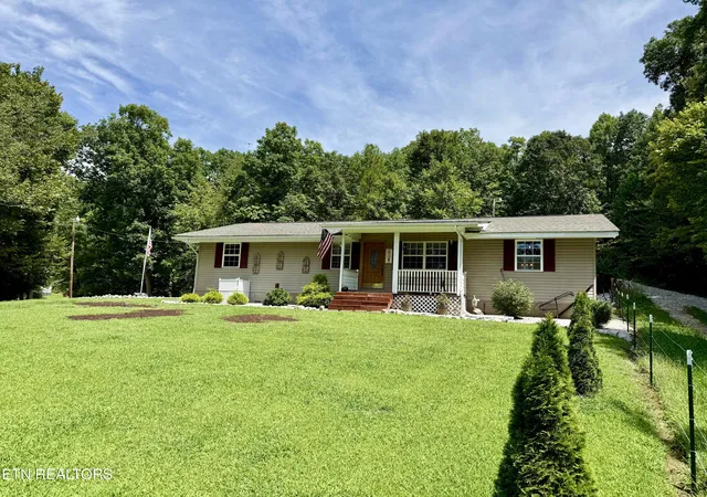 2nd image of 531 Winona Rd, Huntsville, TN 37756 | MLS# 1352601