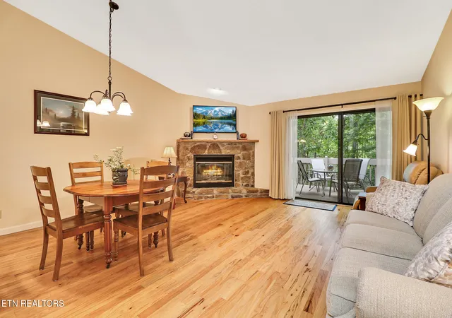 2nd image of 370 Lake Catherine Ct, Fairfield Glade, TN 38558 | MLS# 1352641
