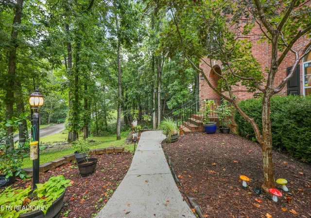 Photo 3 of Sale Pending at 10904 Sallings Rd, Knoxville, TN 37922 | MLS# 1352634 | Listing updated on 2026-09-06