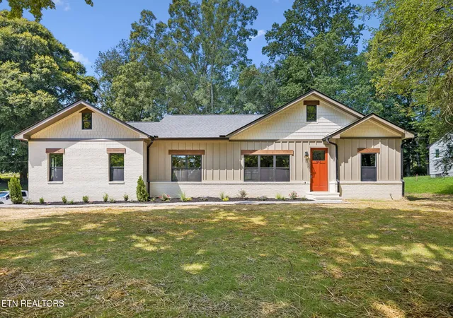 1st image of 301 Grata Rd, Knoxville, TN 37914 | MLS# 1352581
