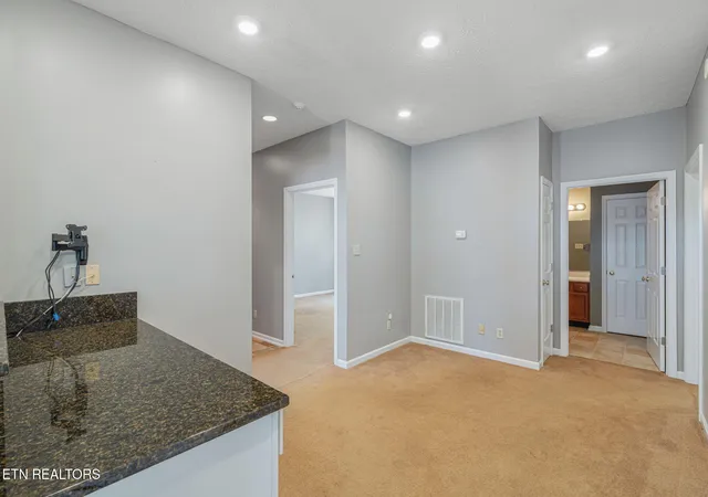 5th image of 6875 Lakeview Rd, Lenoir City, TN 37772 | MLS# 1352705