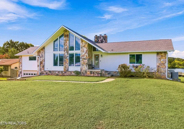 1st image of 382 Edgelake Dr, Kingston, TN 37763 | MLS# 1352616