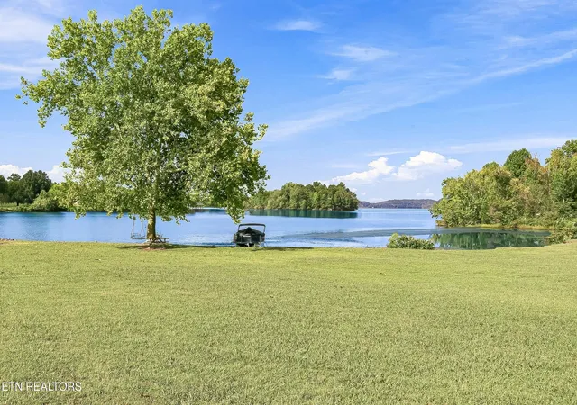 5th image of 382 Edgelake Dr, Kingston, TN 37763 | MLS# 1352616