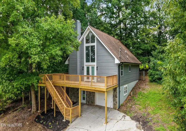 Photo 1 of Sale Pending at 7325 Vahid Rd, Knoxville, TN 37920 | MLS# 1352885 | Listing updated on 2026-09-03
