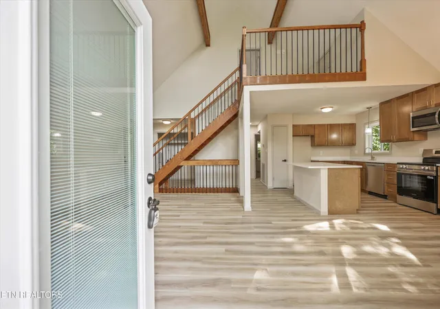Photo 2 of Sale Pending at 7325 Vahid Rd, Knoxville, TN 37920 | MLS# 1352885 | Listing updated on 2026-09-03