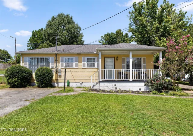 Photo 2 of Single family home for sale at 5225 State Line Rd, Chattanooga, TN 37412 | MLS# 1353536 | Listing updated on 2026-09-17