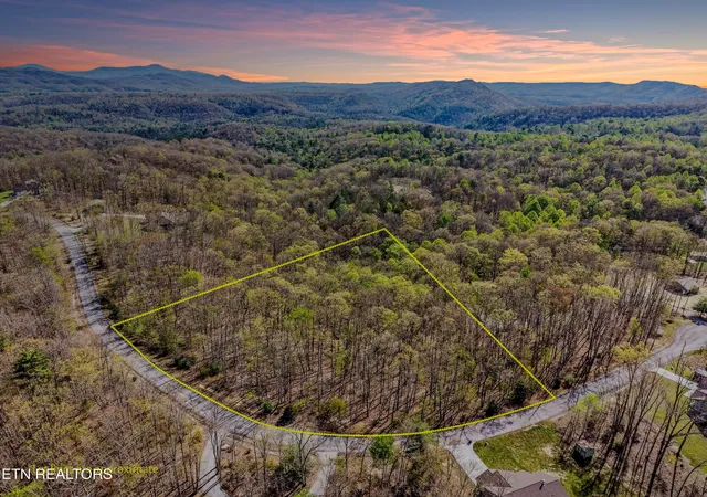 1st image of 313 Green Ridge Pl, Harriman, TN 37748 | MLS# 1352637