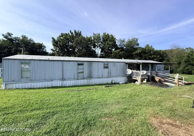 Photo 1 of Single family home for sale at 406 Mcgaha Chapel Rd, Cosby, TN 37722 | MLS# 1353035 | Listing updated on 2026-09-20