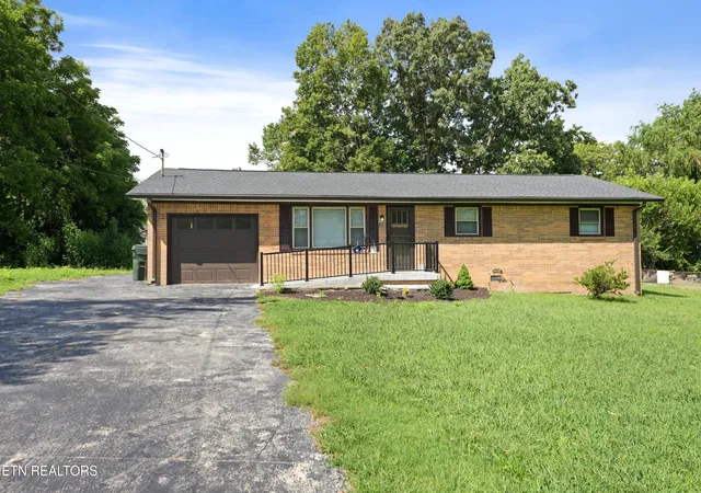 32nd image of 43 Sharon Dr, Crossville, TN 38555 | MLS# 1352832