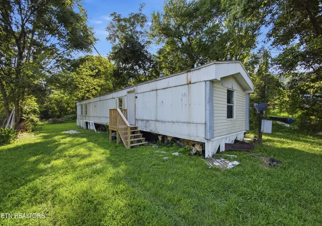 1st image of 607 W Wheeler St, Rockwood, TN 37854 | MLS# 1352814