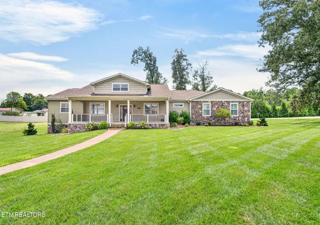 2nd image of 171 Red Oak Dr, Crossville, TN 38555 | MLS# 1352729