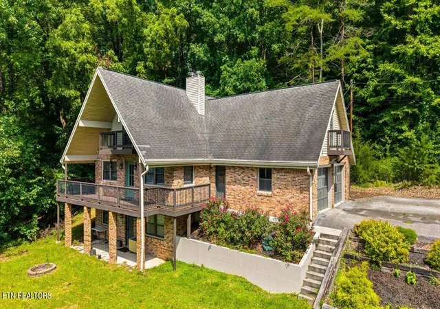 2nd image of 111 Golf Hill Ln, La Follette, TN 37766 | MLS# 1352724