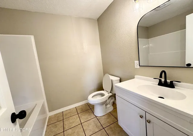 4th image of 146 Silver Cloud Cir, Newport, TN 37821 | MLS# 1352733