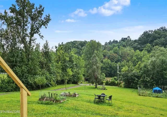 Photo 4 of Single family home for sale at 1040 Old Solomon Ferry Rd, Newport, TN 37821 | MLS# 1352757 | Listing updated on 2026-10-05