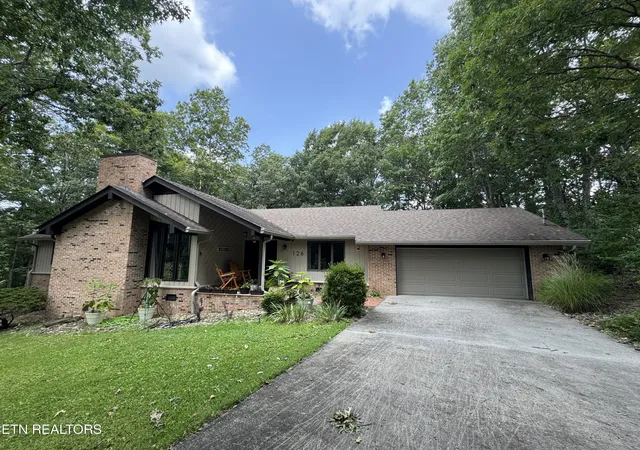 1st image of 126 Rolling Green Dr, Crossville, TN 38558 | MLS# 1352768