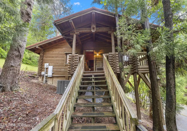 1st image of 165 N Smoky Mountain Wy, Sevierville, TN 37876 | MLS# 1352773