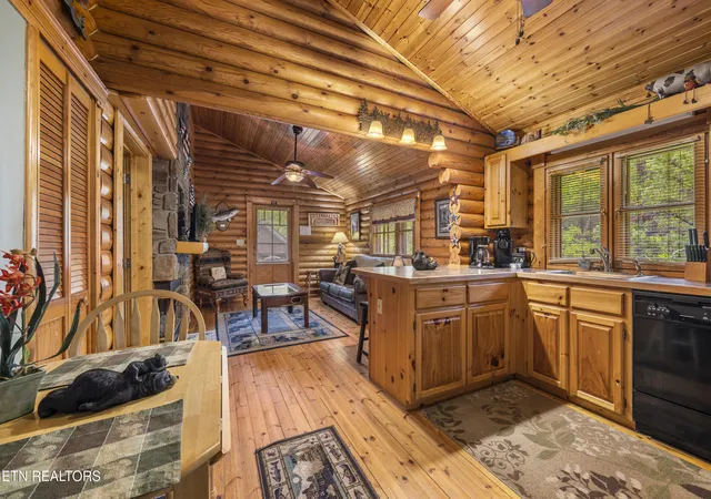 2nd image of 165 N Smoky Mountain Wy, Sevierville, TN 37876 | MLS# 1352773