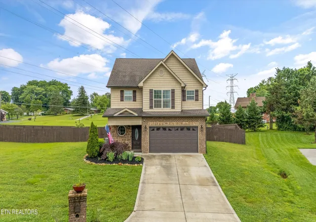 Photo 1 of Sale Pending at 1017 Brighton Dr, Alcoa, TN 37701 | MLS# 1352873 | Listing updated on 2026-09-20