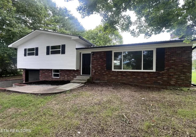 2nd image of 560 High St, Harrogate, TN 37752 | MLS# 1352778