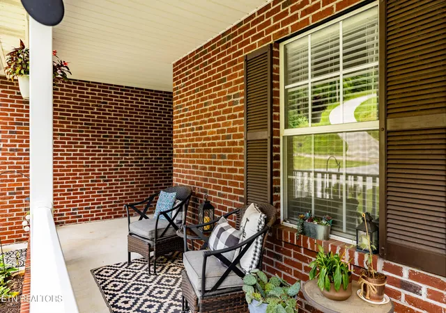 Photo 3 of Sale Pending at 7212 Sunset Ridge Ln, Knoxville, TN 37920 | MLS# 1352821 | Listing updated on 2026-09-17