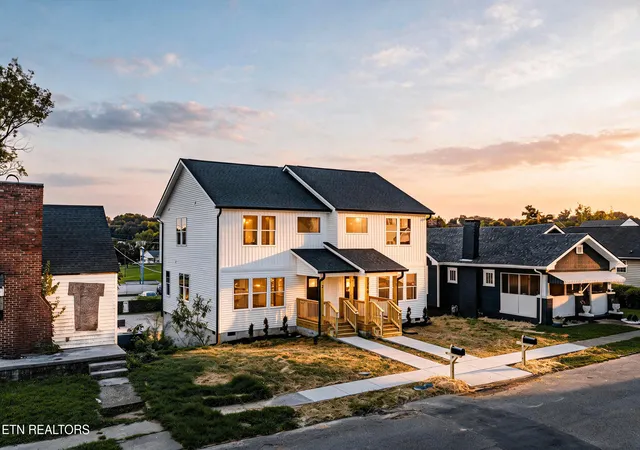3rd image of 2350 Parkview Ave, Knoxville, TN 37917 | MLS# 1352816
