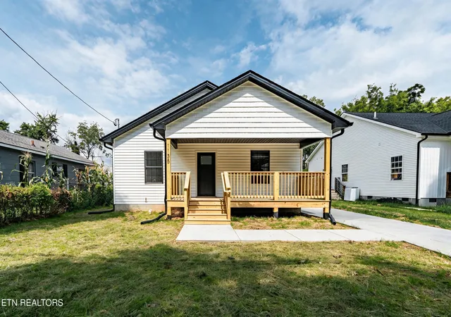 1st image of 1135 Massachusetts Ave, Knoxville, TN 37921 | MLS# 1352819