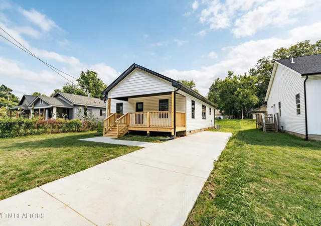 2nd image of 1135 Massachusetts Ave, Knoxville, TN 37921 | MLS# 1352819