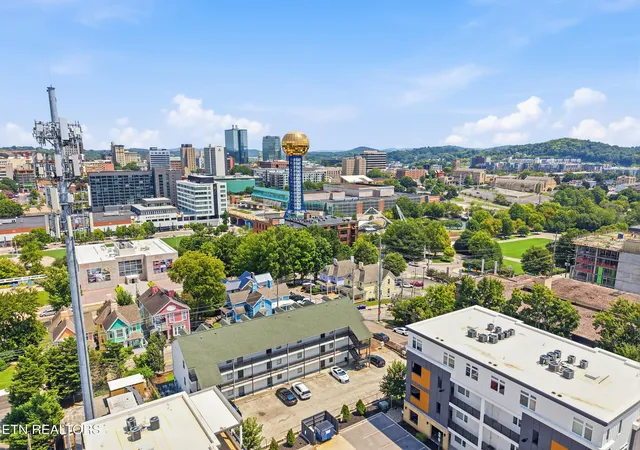 Photo 3 of Condo for sale at 412 Sir Keegan Wy, Knoxville, TN 37916 | MLS# 1352787 | Listing updated on 2026-08-27