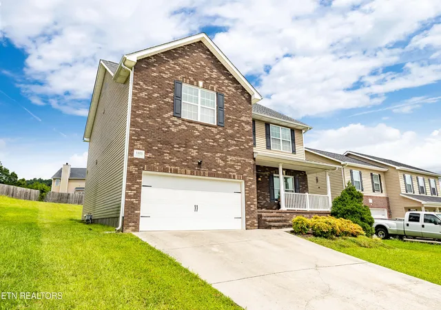 43rd image of 1805 Point Wood Dr, Knoxville, TN 37920 | MLS# 1352839