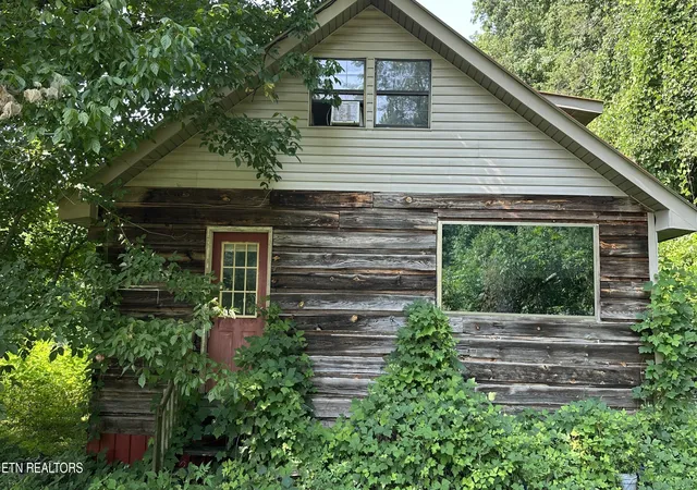 Photo 1 of Single family home for sale at 419 Ashe Cabin Hollow Rd, Harriman, TN 37748 | MLS# 1353079 | Listing updated on 2026-09-13