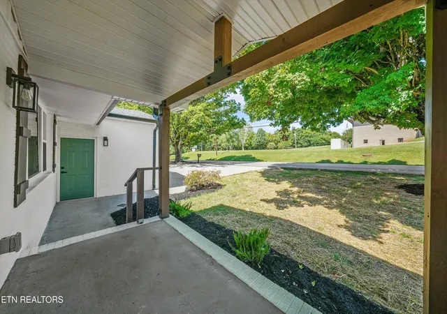 Photo 3 of Sale Pending at 2314 Martel Rd, Lenoir City, TN 37772 | MLS# 1352813 | Listing updated on 2026-09-06