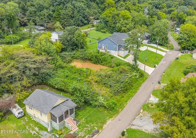 3rd image of 3317 Johnston St, Knoxville, TN 37921 | MLS# 1352807
