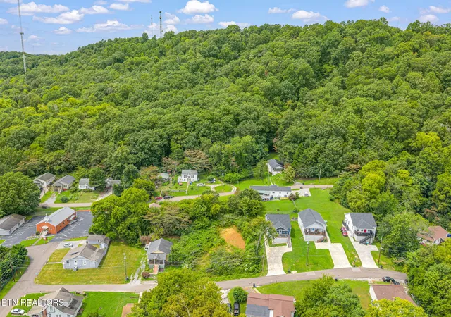 4th image of 3317 Johnston St, Knoxville, TN 37921 | MLS# 1352807