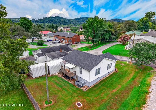 4th image of 108 Jackson St, Rogersville, TN 37857 | MLS# 1352846