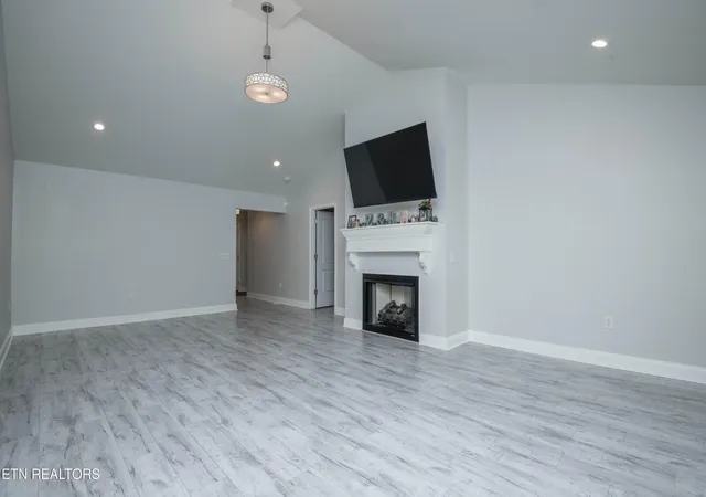 5th image of 125 Van Stowe Rd, Harriman, TN 37748 | MLS# 1352850