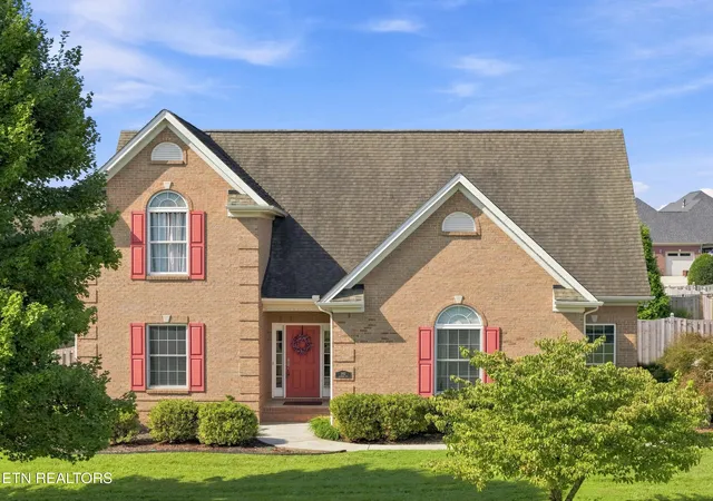Photo 1 of Single family home for sale at 292 Leeward Wy, Lenoir City, TN 37772 | MLS# 1353129 | Listing updated on 2026-10-06