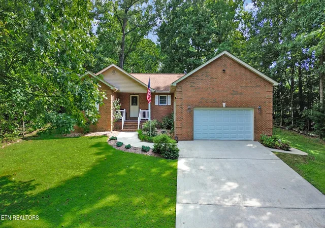 Photo 1 of Single family home for sale at 227 Saint George Dr, Crossville, TN 38558 | MLS# 1352888 | Listing updated on 2026-09-14