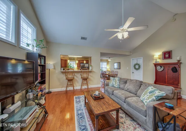 Photo 3 of Condo for sale at 1418 Hazelgreen Wy, Knoxville, TN 37912 | MLS# 1353477 | Listing updated on 2026-08-28