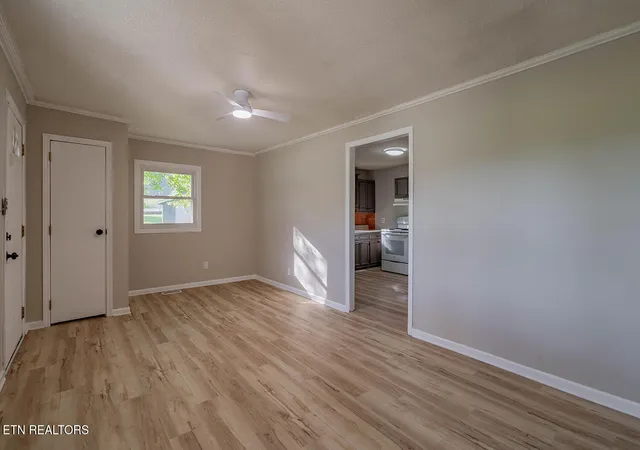 Photo 4 of Single family home for sale at 919 Kentucky St, Oliver Springs, TN 37840 | MLS# 1353007 | Listing updated on 2026-10-01