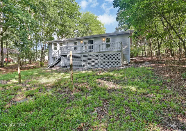 31st image of 318 Lakeview Dr, Crossville, TN 38558 | MLS# 1353456