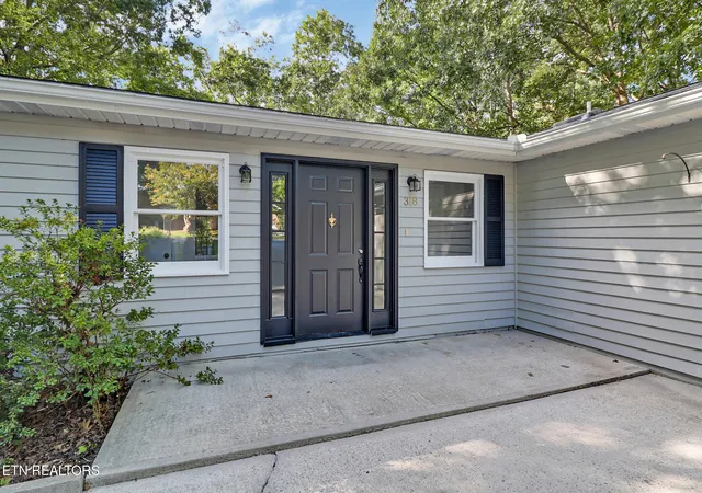 3rd image of 318 Lakeview Dr, Crossville, TN 38558 | MLS# 1353456
