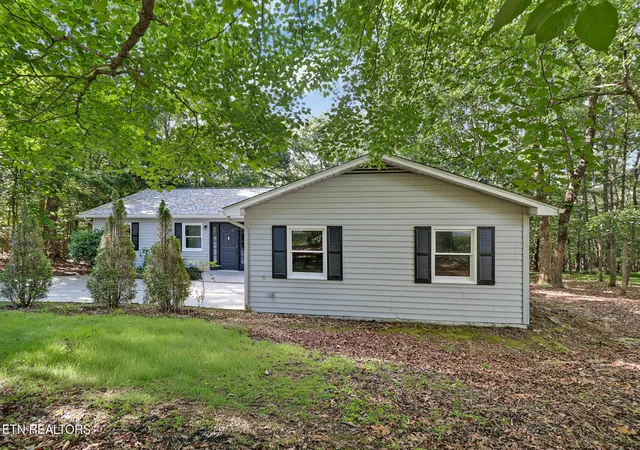 4th image of 318 Lakeview Dr, Crossville, TN 38558 | MLS# 1353456
