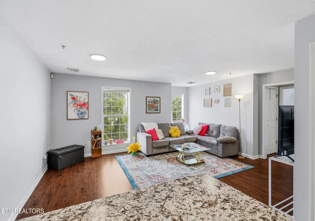Photo 3 of Condo for sale at 420 Sir Keegan Wy, Knoxville, TN 37916 | MLS# 1353280 | Listing updated on 2026-08-27