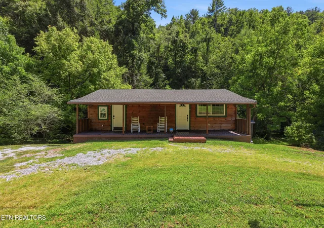 Photo 3 of Single family home for sale at 446 Lovers Ln, Townsend, TN 37882 | MLS# 1353384 | Listing updated on 2026-09-17