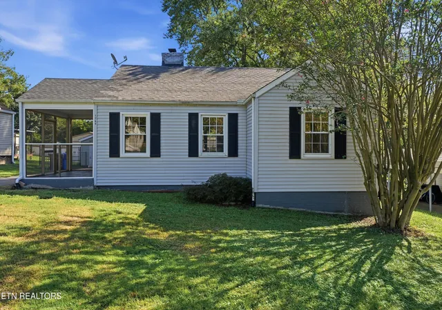 Photo 1 of Sale Pending at 1764 Kettering Rd, Alcoa, TN 37701 | MLS# 1358530 | Listing updated on 2026-10-24