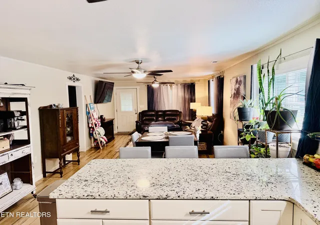 Photo 4 of Single family home for sale at 199 County Road 190, Decatur, TN 37322 | MLS# 1352951 | Listing updated on 2026-09-22