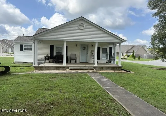 Photo 1 of Single family home for sale at 2105 Farris Rd, Maryville, TN 37803 | MLS# 1352950 | Listing updated on 2026-09-16