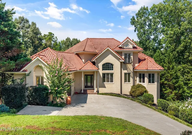 Photo 1 of Single family home for sale at 10315 N River Tr, Knoxville, TN 37922 | MLS# 1352960 | Listing updated on 2026-10-15
