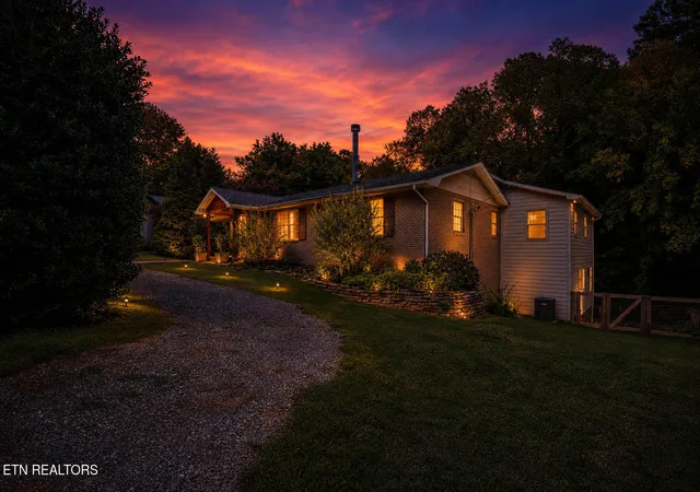 Photo 1 of Single family home for sale at 1932 Duncan Rd, Knoxville, TN 37919 | MLS# 1353108 | Listing updated on 2026-09-09